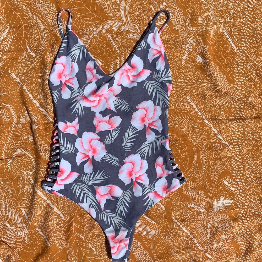 Stone Fox One Piece